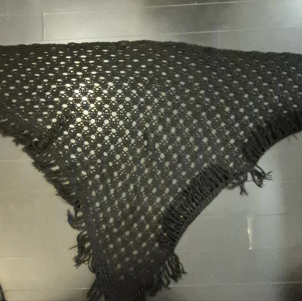 Handmade Knit Pattern Scarf - Picture 3 of 8